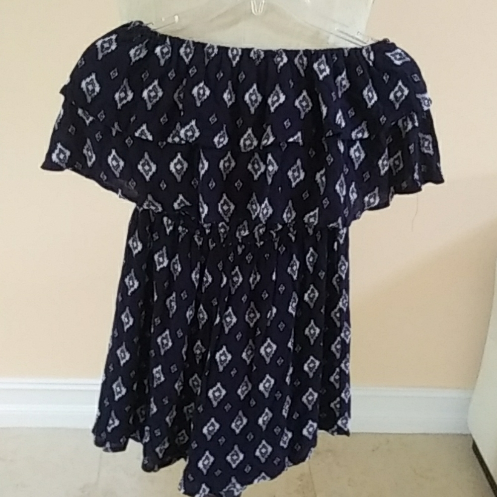 Cliche Romper. - Picture 2 of 4